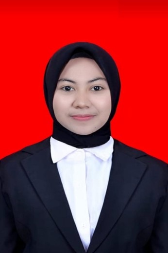 Foto Wali Kelas Uswatun Hasanah