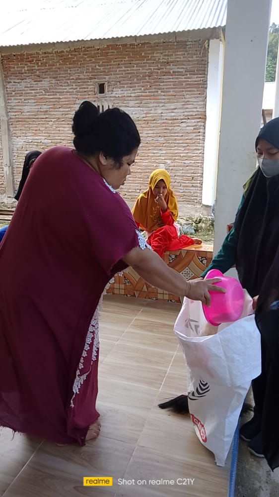 Galang Dana Korban Terdampak Banjir Salukaha dan Kalukku