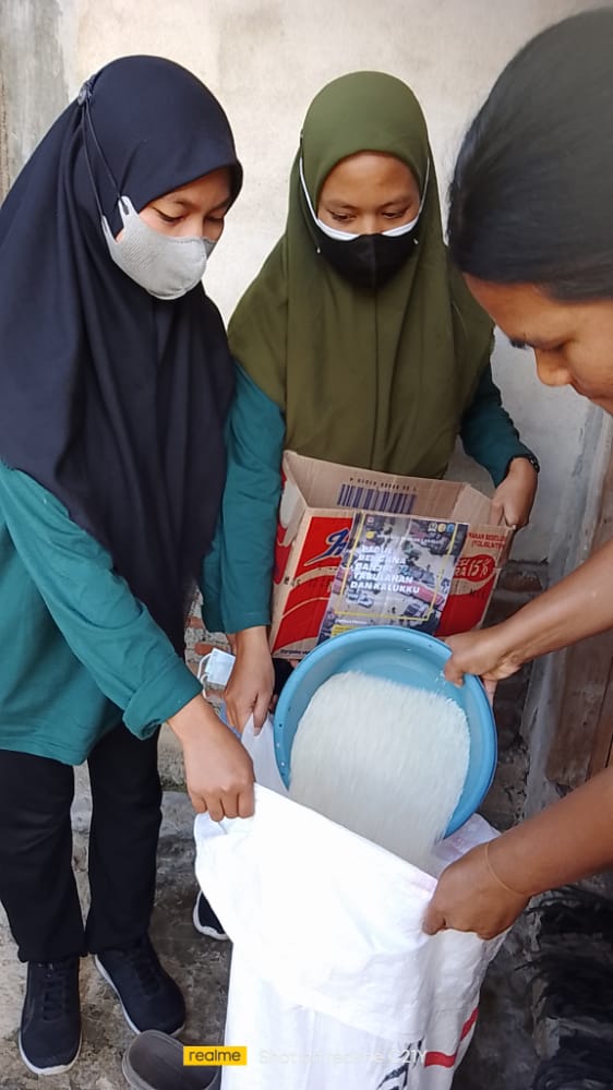 Galang Dana Korban Terdampak Banjir Salukaha dan Kalukku