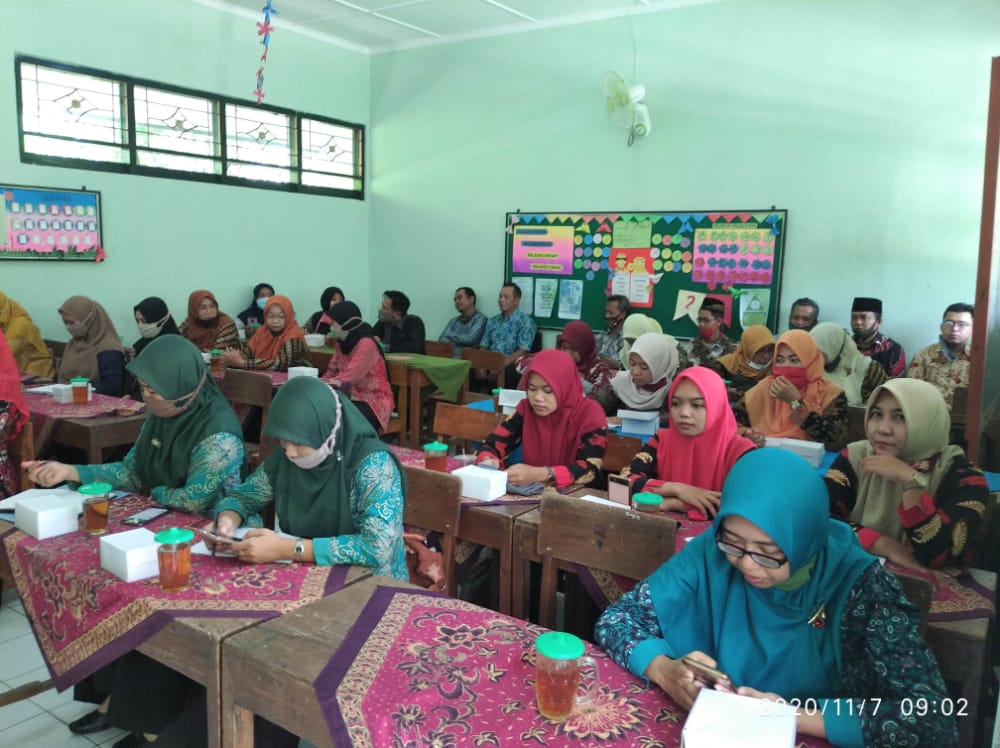 suasana pembentukan pengurus KKG dan KKMI Gabungan 3 Kapanewon