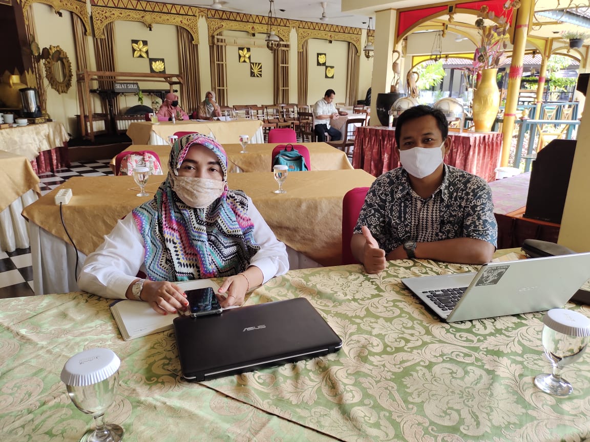 PELATIHAN MARKETING ONLINE BERSAMA UII UNISIA