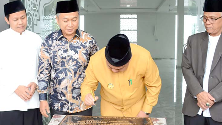 SDIT AN-NIDA' BERBAGI