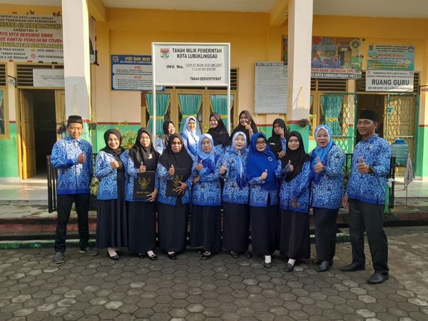 KEGIATAN SISWA DAN GURU SDN 42 LUBUKLINGGAU