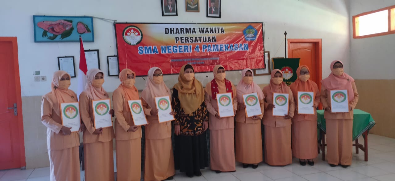 PENGUKUHAN PENGURUS DW PERSATUAN SMAN 4 PAMEKASAN MASA BAKTI 2019-2024