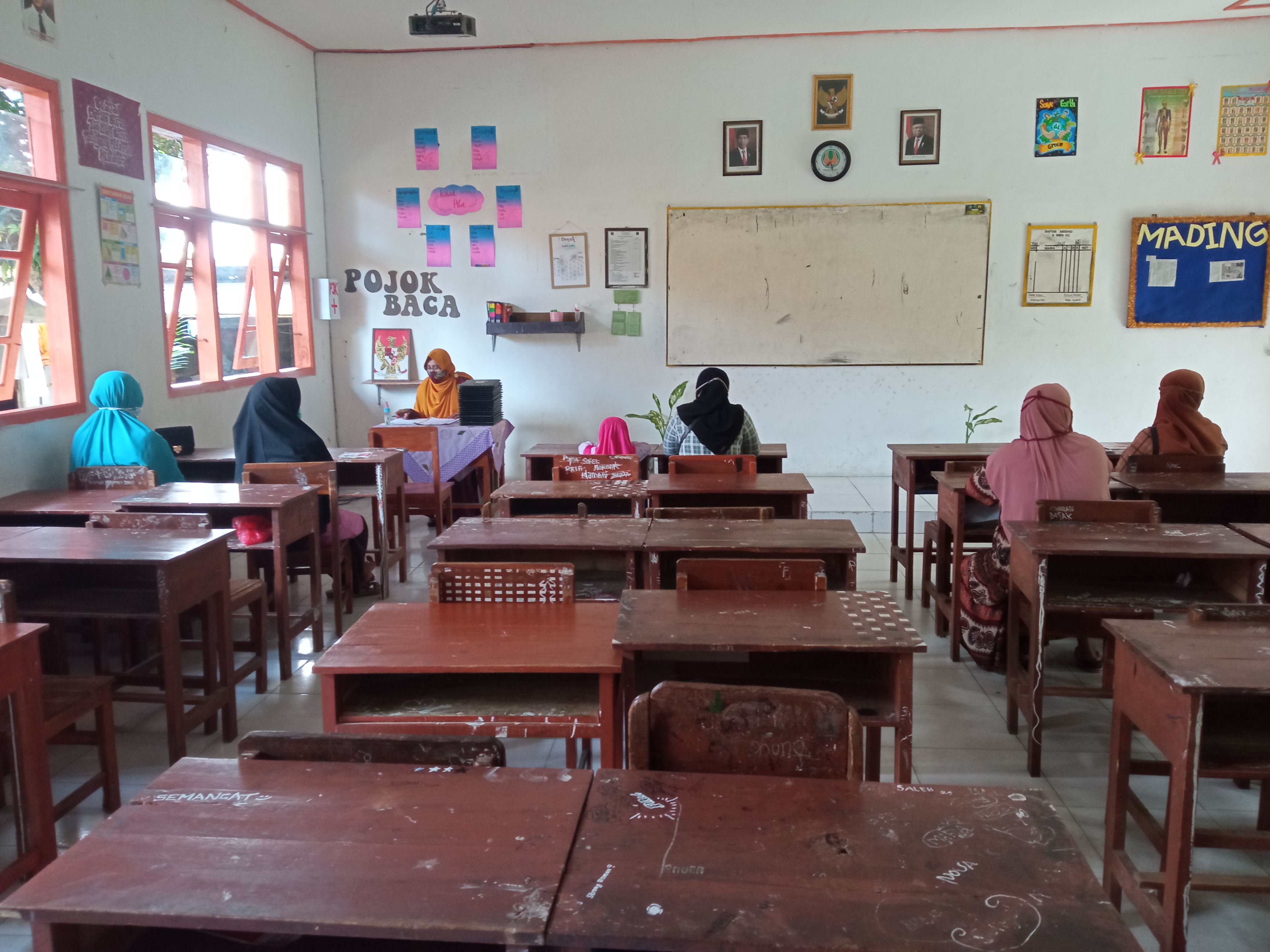PENERIMAAN RAPORT SMAN 4 PAMEKASAN 2021