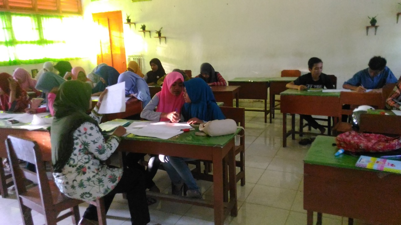 EKSTRA KARYA TULIS ILMIAH