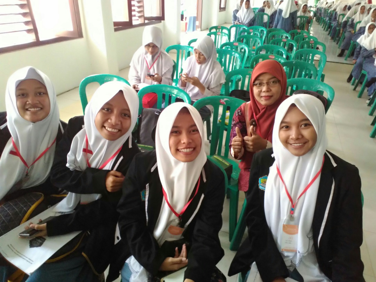 EKSTRA KARYA TULIS ILMIAH