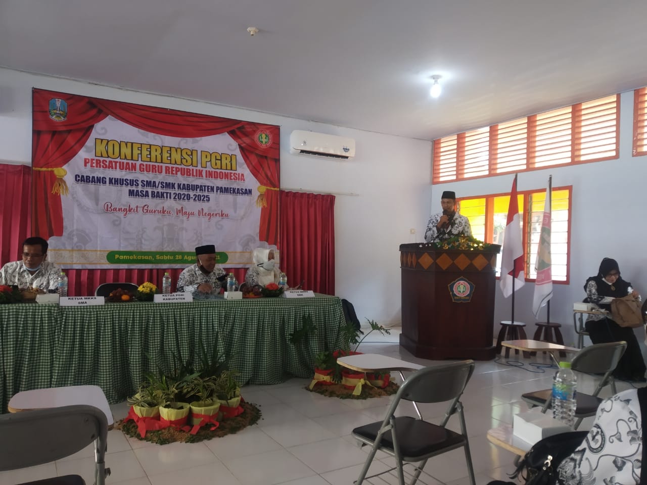 Konferensi PGRI Cabang Pamekasan Masa Bakti 2020-2025