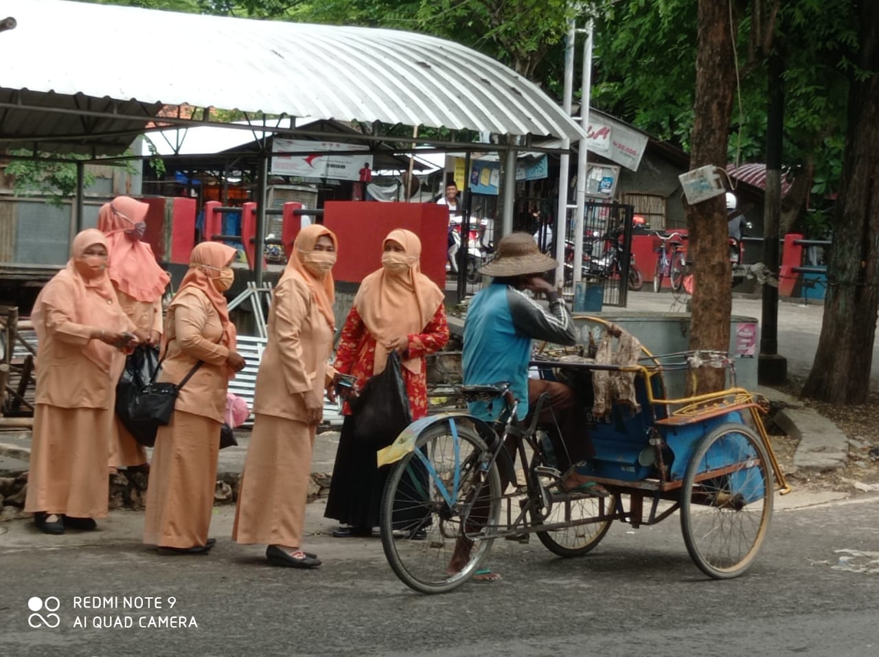 HUT Dharmawanita dan Hari ibu SMAN 4 Pamekasan