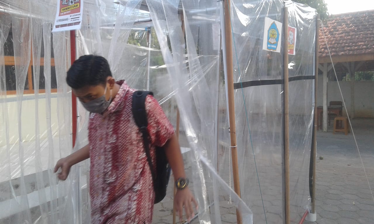 PROSES KBM TATAP MUKA SMAN 4 PAMEKASAN DI MASA PANDEMI