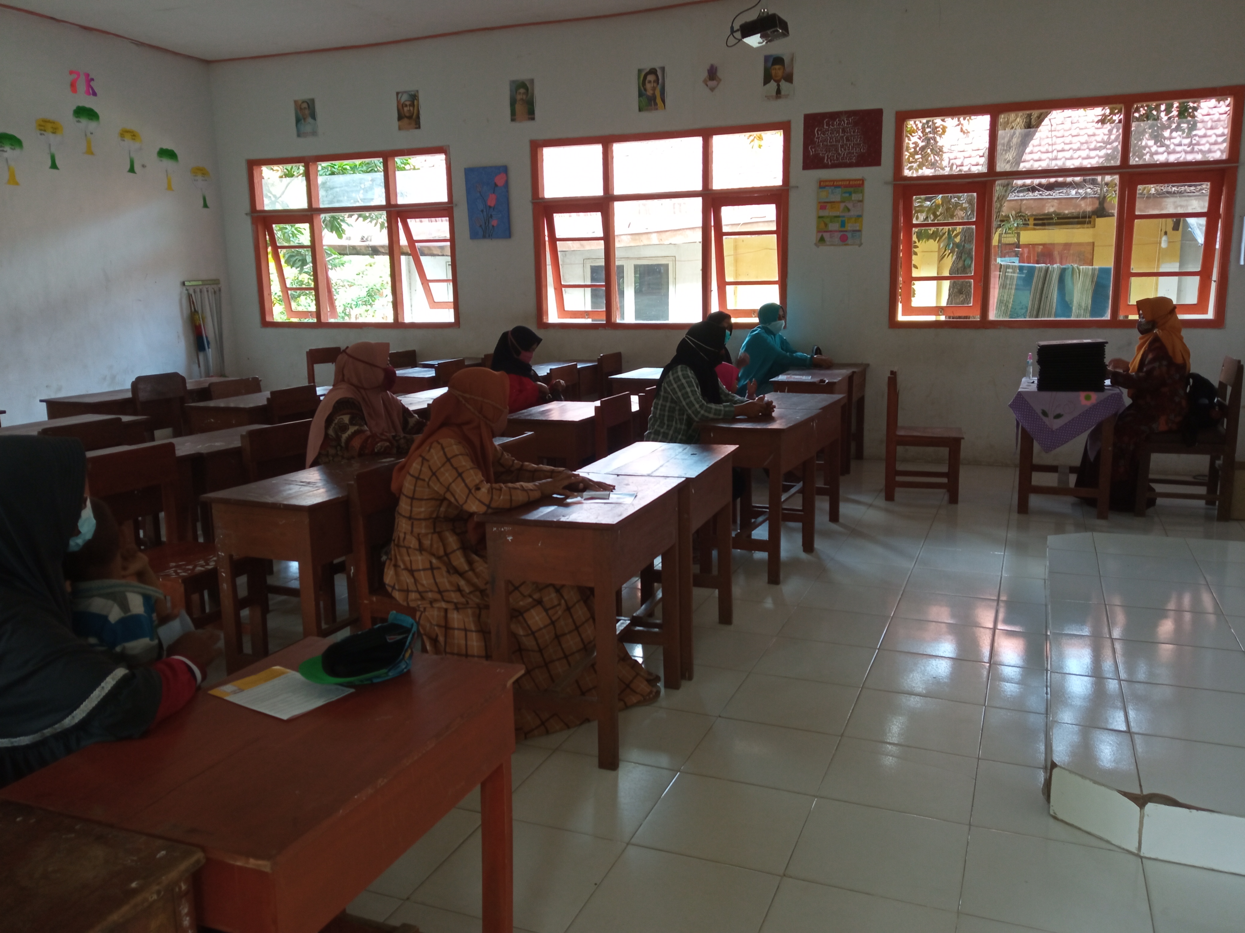 PENERIMAAN RAPORT SMAN 4 PAMEKASAN 2021