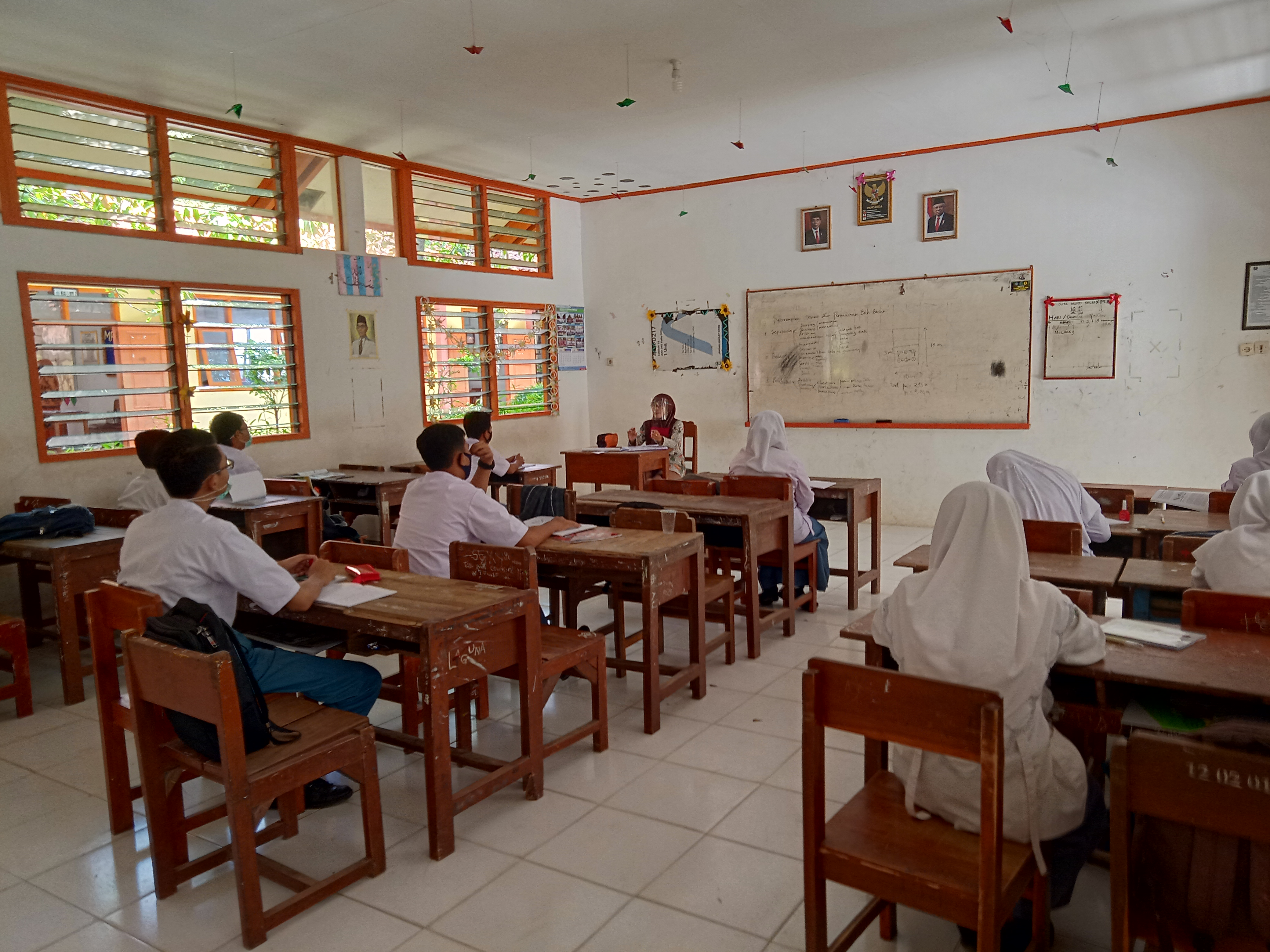 PROSES KBM TATAP MUKA SMAN 4 PAMEKASAN DI MASA PANDEMI