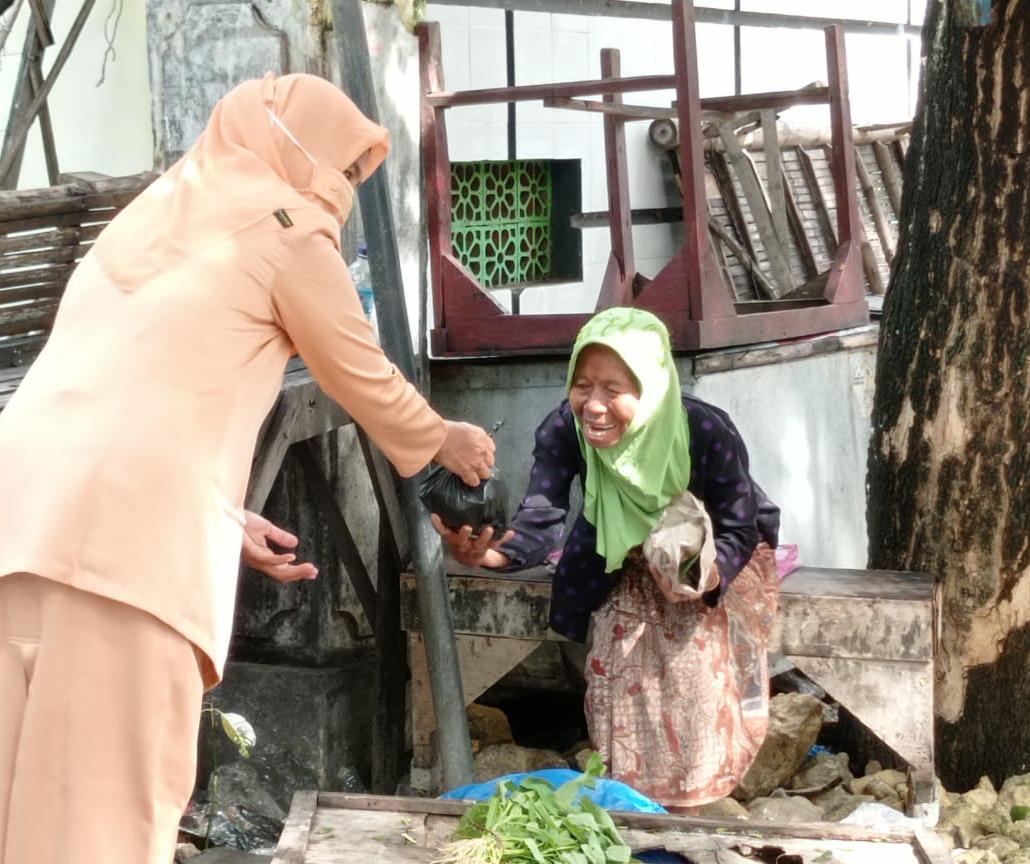 HUT Dharmawanita dan Hari ibu SMAN 4 Pamekasan