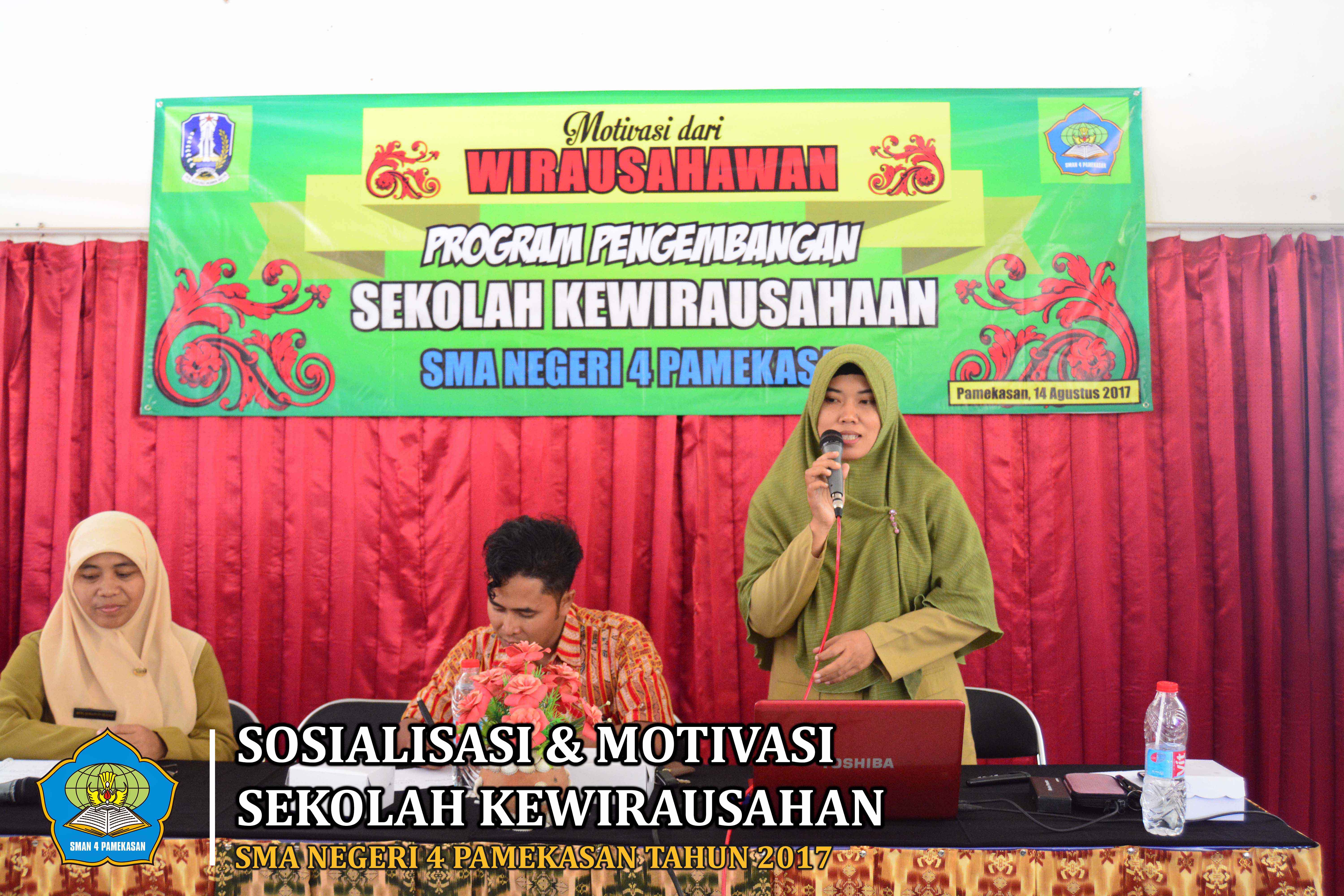 IHT SMAN 4 PAMEKASAN