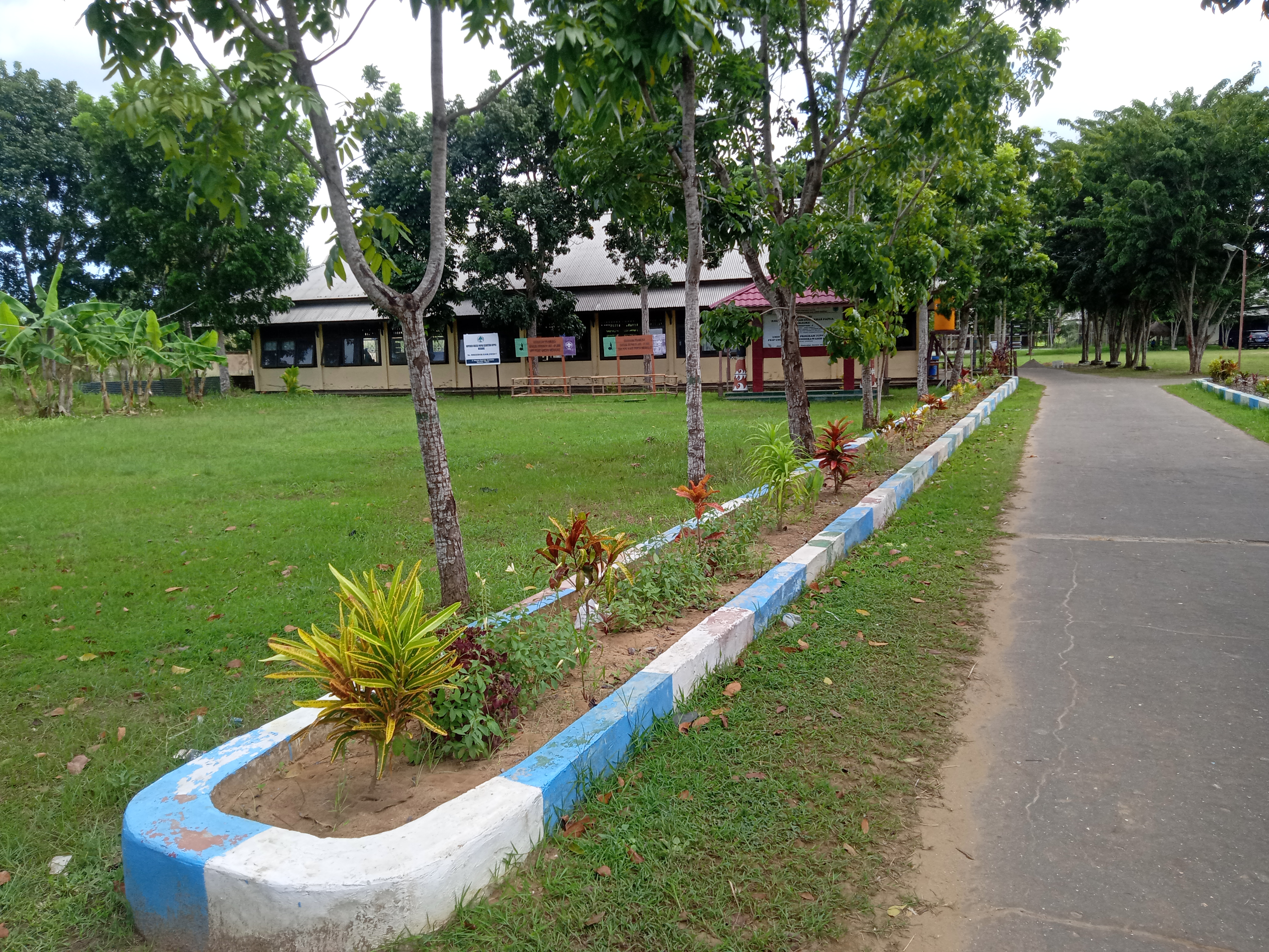 Suasana Lingkungan SMAN KPG Khas Papua Merauke