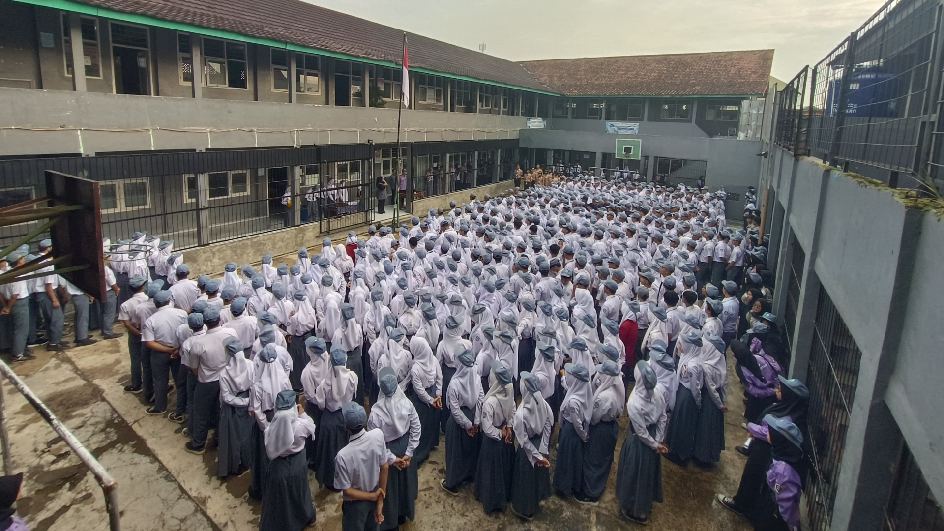 Siswa-siswi SMA Kp 1 Ciparay
