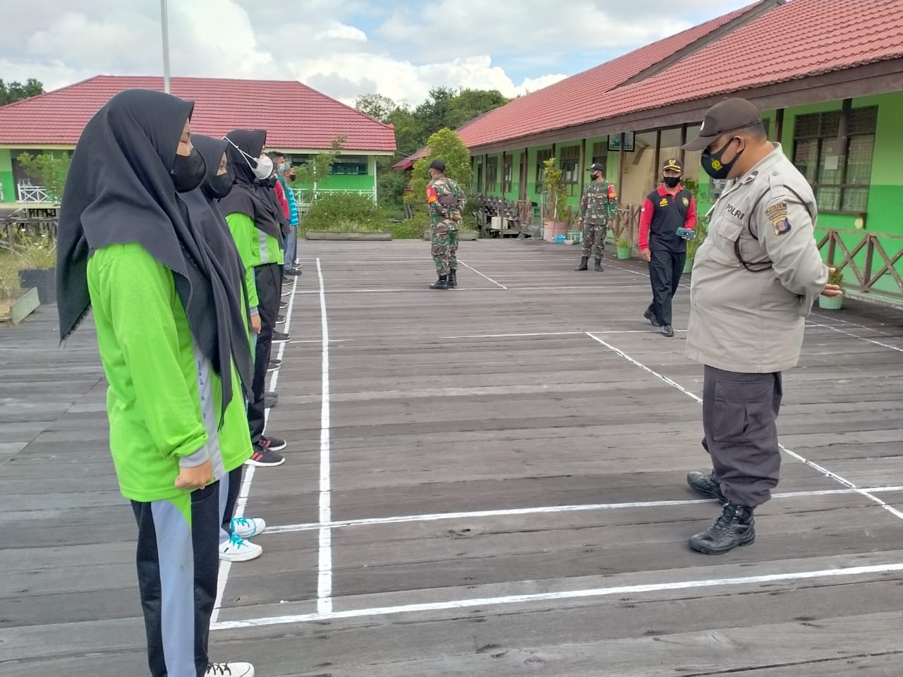 Seleksi Anggota PASKIBRA tingkat Kabupaten di SMA Negeri 1 Muara Wis