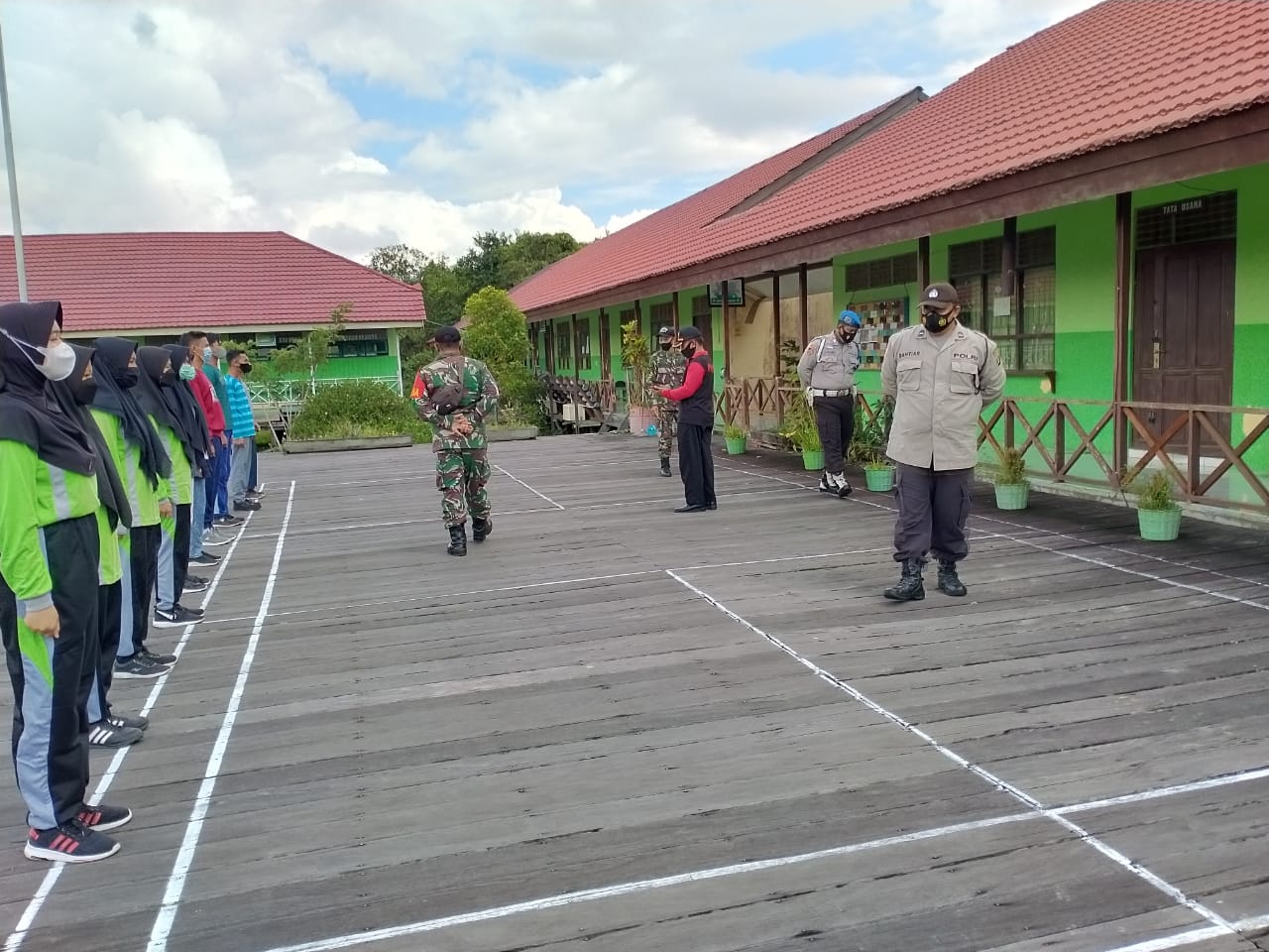 Seleksi Anggota PASKIBRA tingkat Kabupaten di SMA Negeri 1 Muara Wis