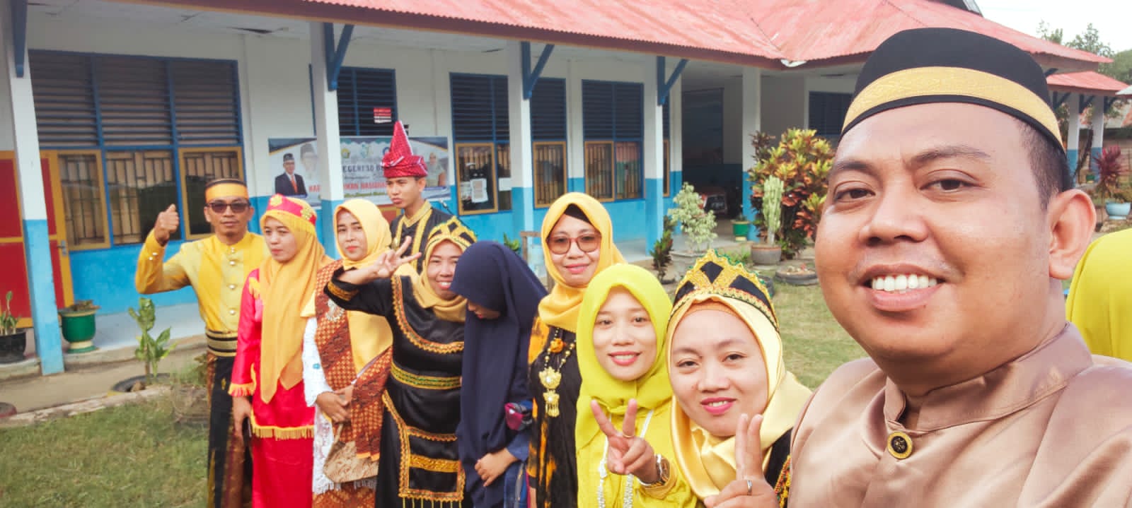 HARDIKNAS SMAN 10 BOMBANA
