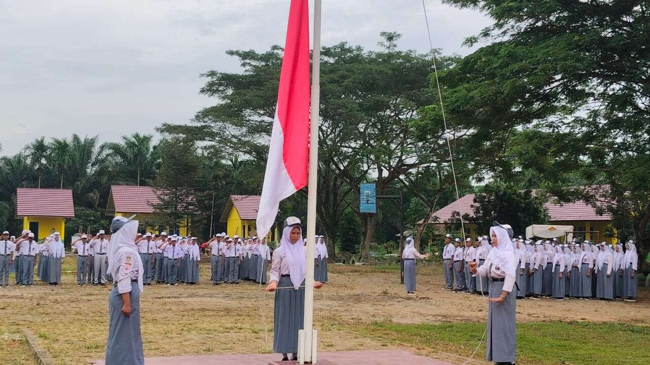 Upacara Memperingati hari Pahlawan 10 November 2025