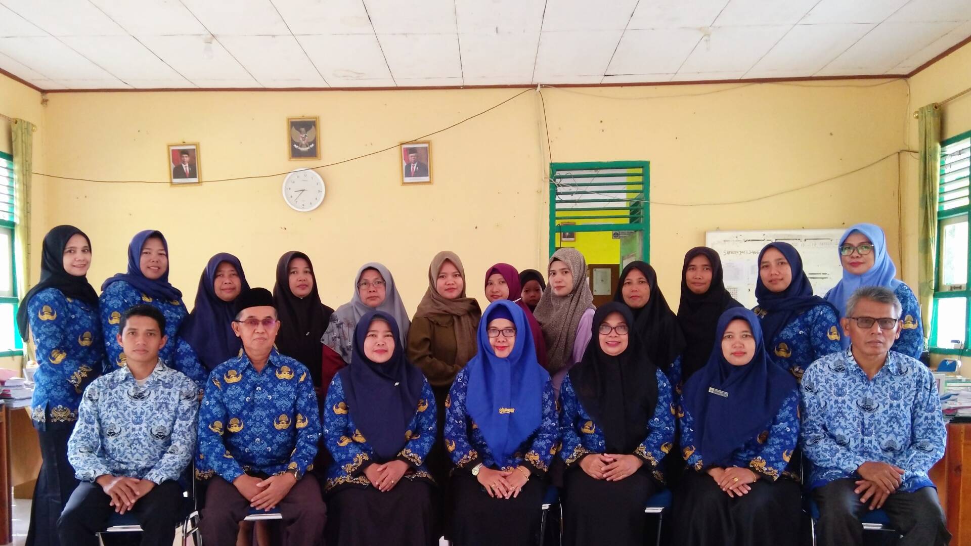 Dewan Guru Beserta Staff
