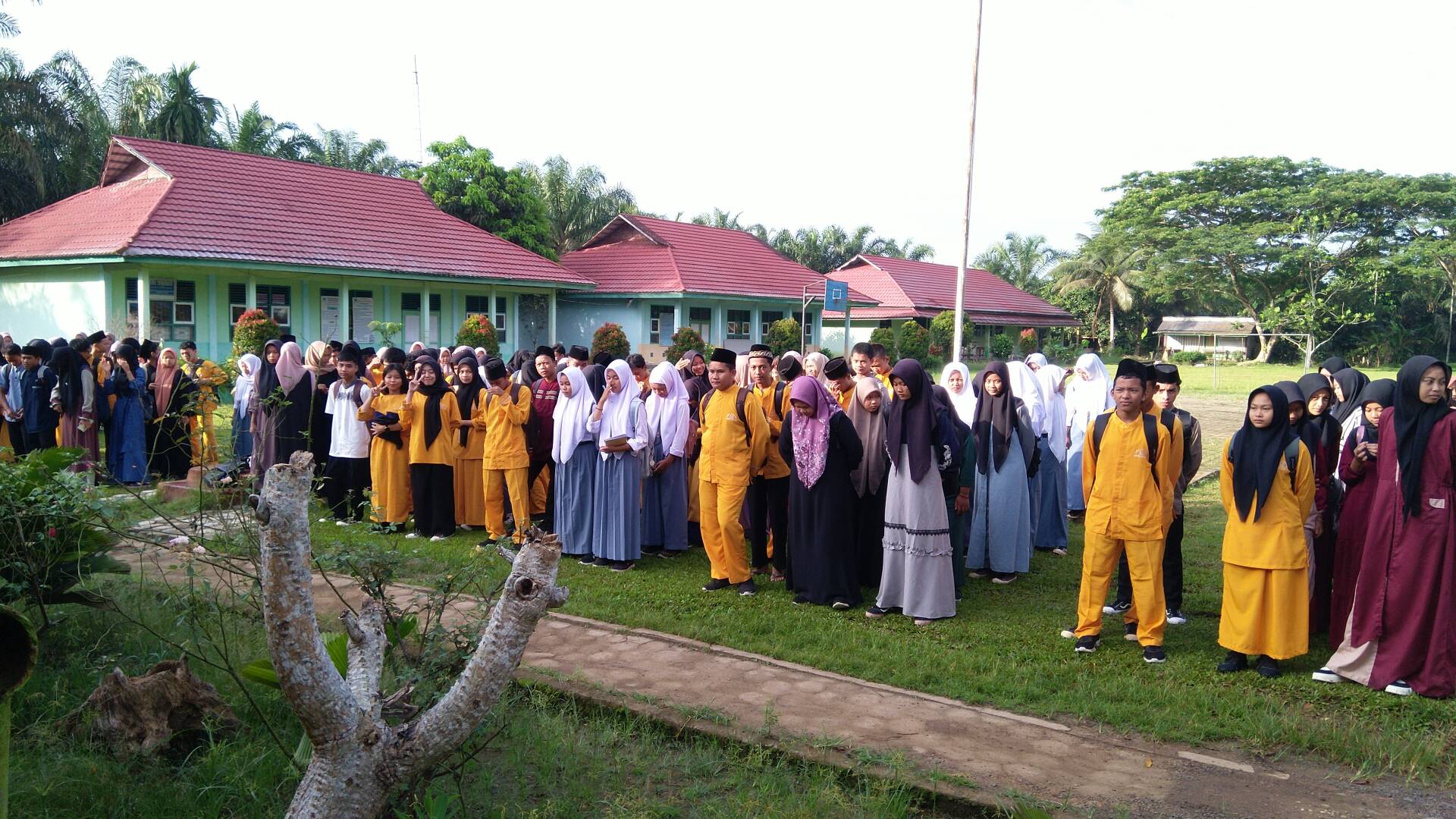 Apel pagi