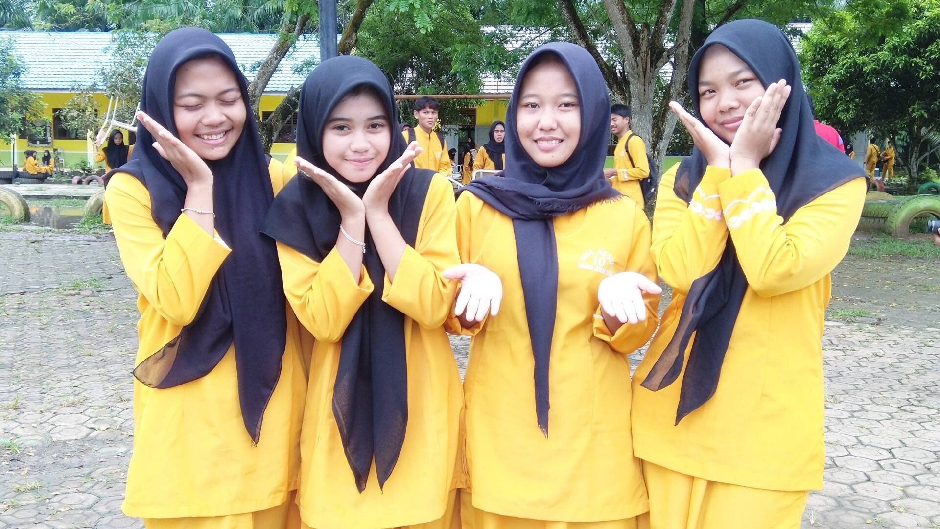 Baju Muslim