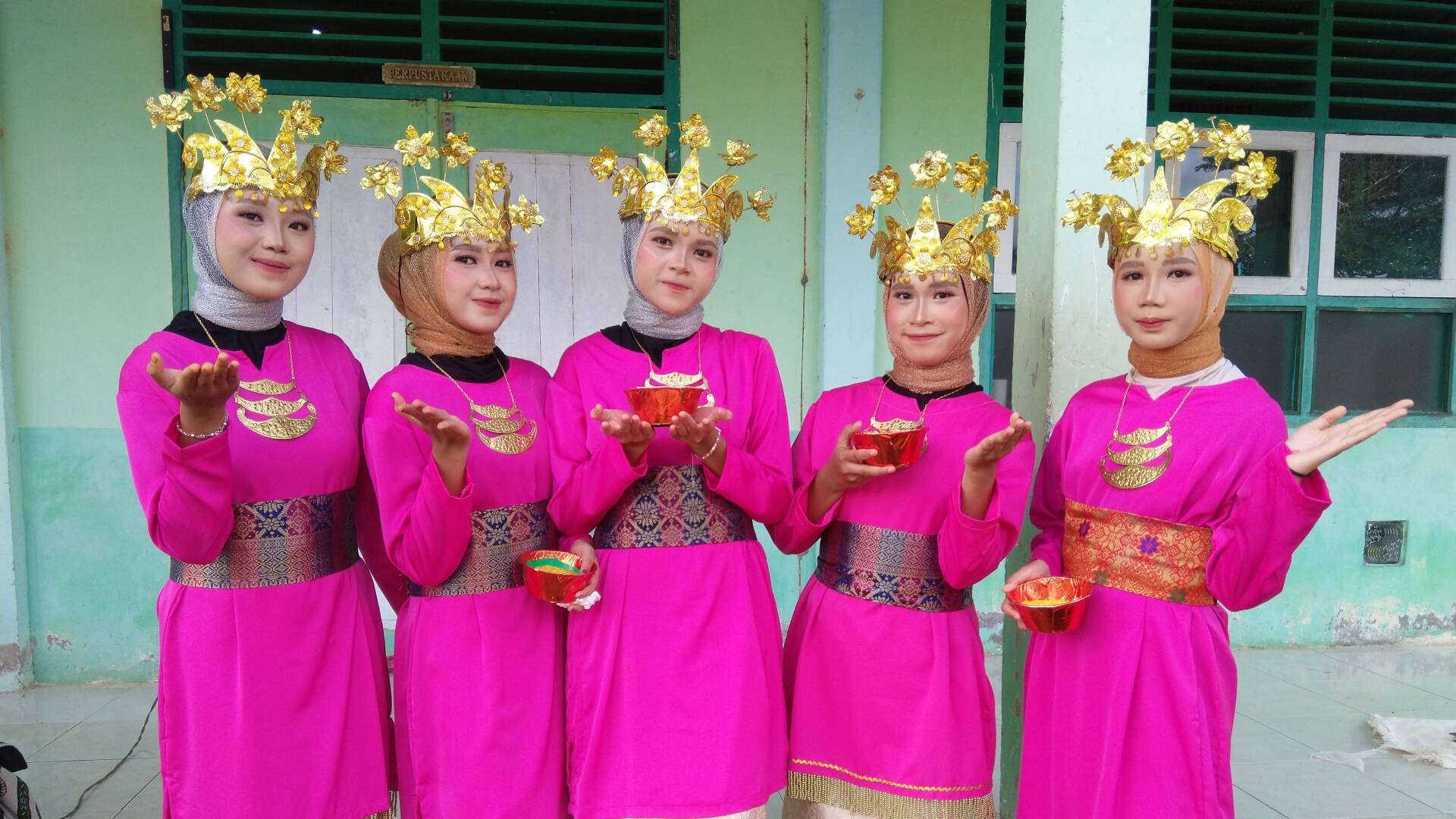 Tari Sambut