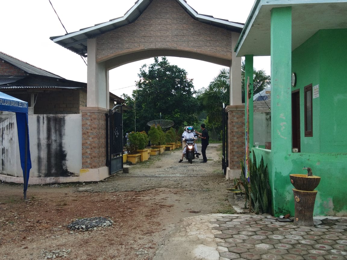 PENERAPAN PROTOKOL KESEHATAN DILINGKUNGAN SEKOLAH SMA NEGERI 1 AIRGEGAS
