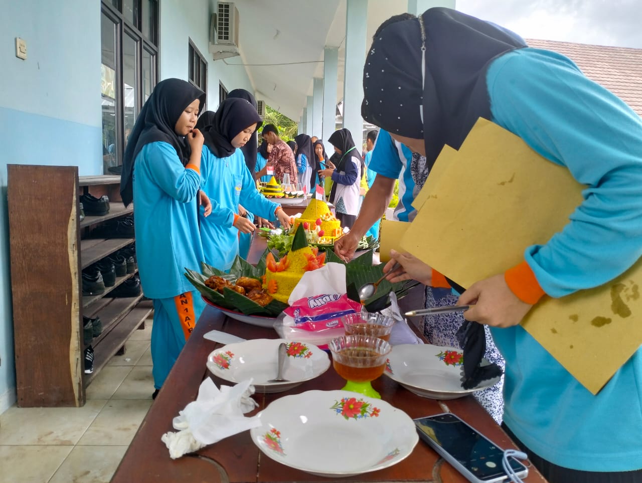 Lomba HUT RI ke 77