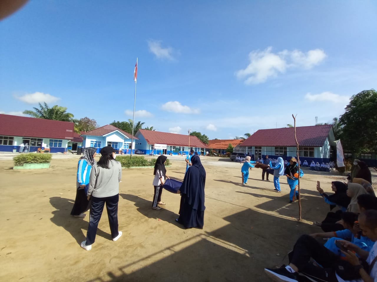 Lomba HUT RI ke 77