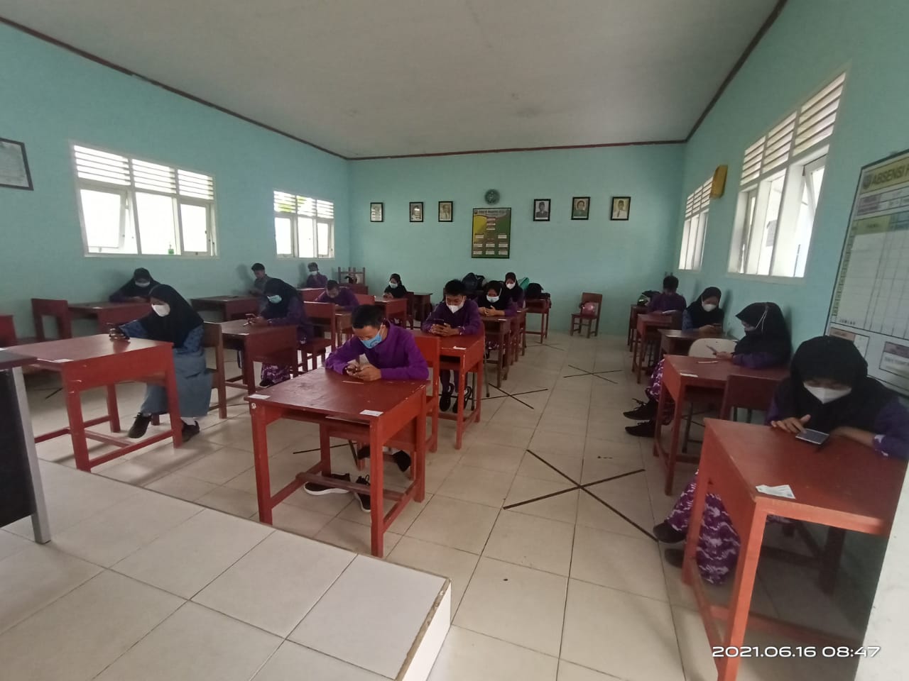 PENERAPAN PROTOKOL KESEHATAN DILINGKUNGAN SEKOLAH SMA NEGERI 1 AIRGEGAS
