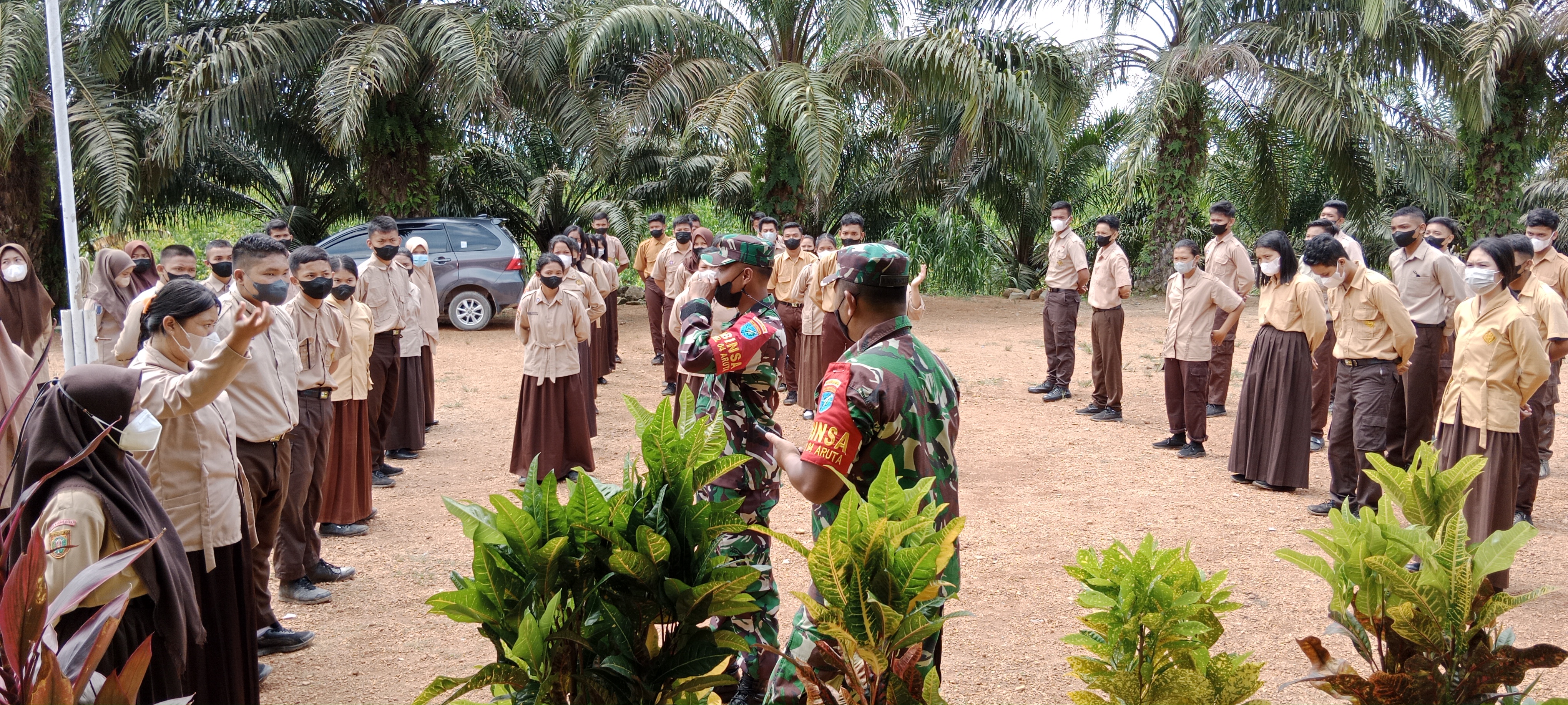 KEGIATAN SOSIALISASI SALAM PANCASILA DARI KORAMIL ARUT UTARA