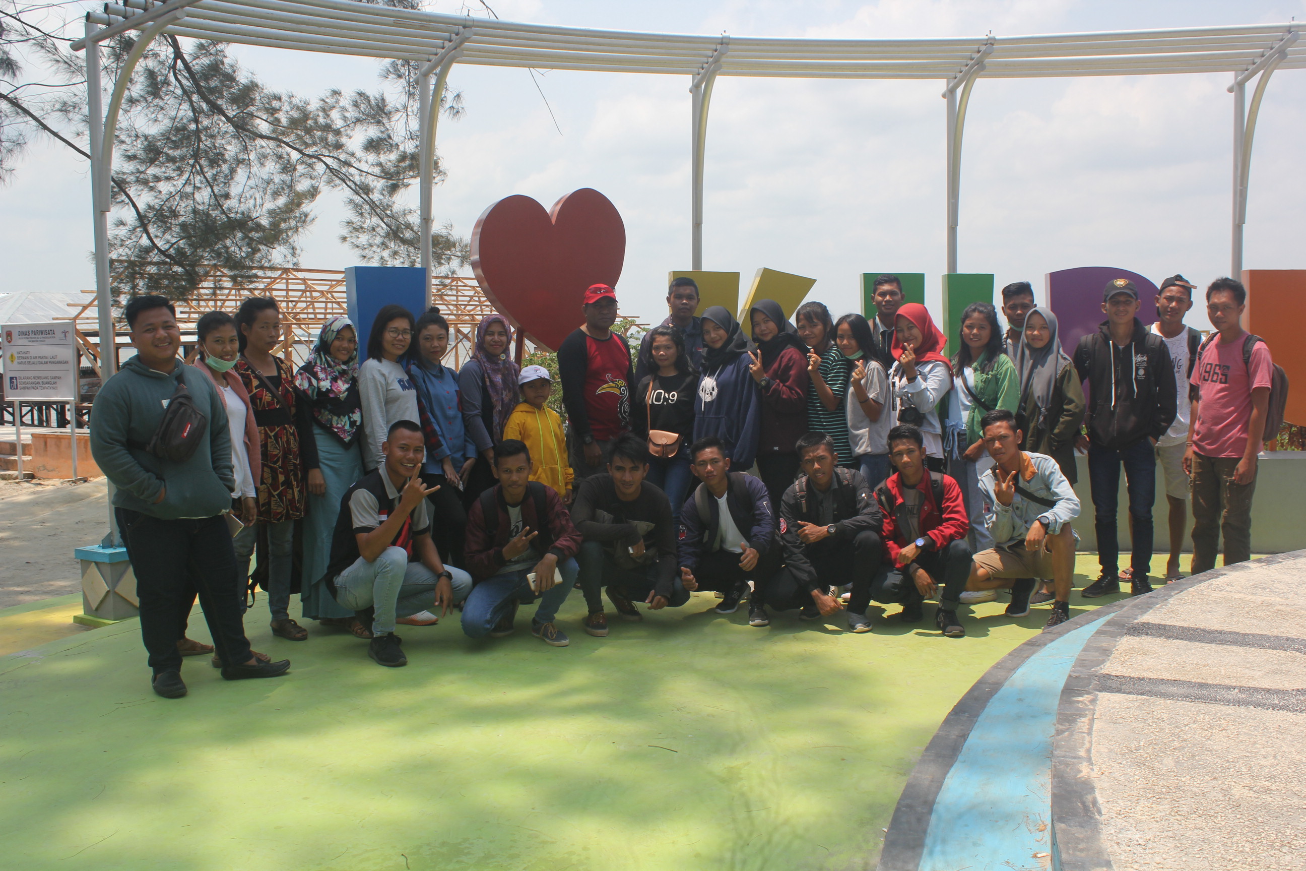 KEGIATAN PERPISAHAN OSIS