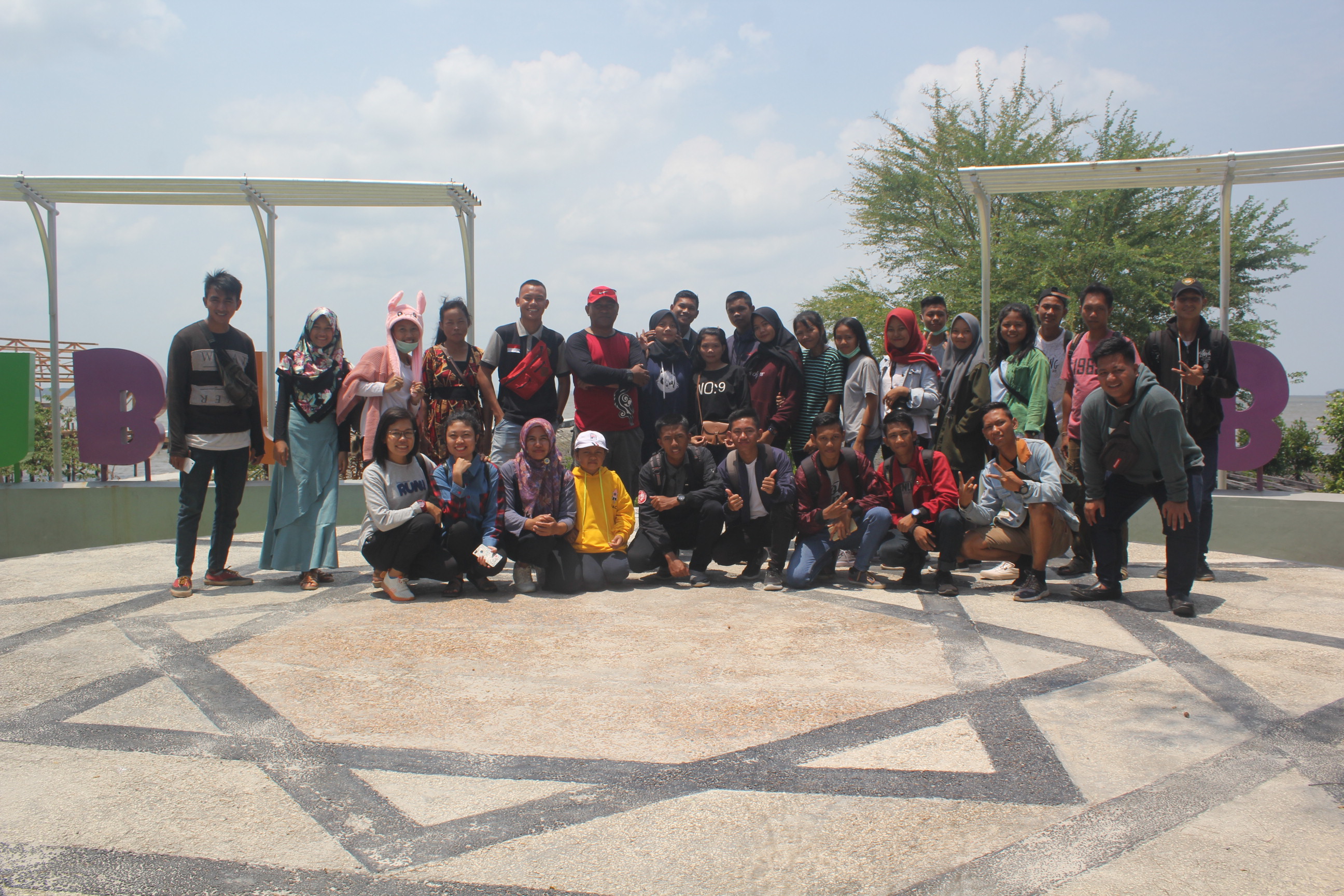 KEGIATAN PERPISAHAN OSIS