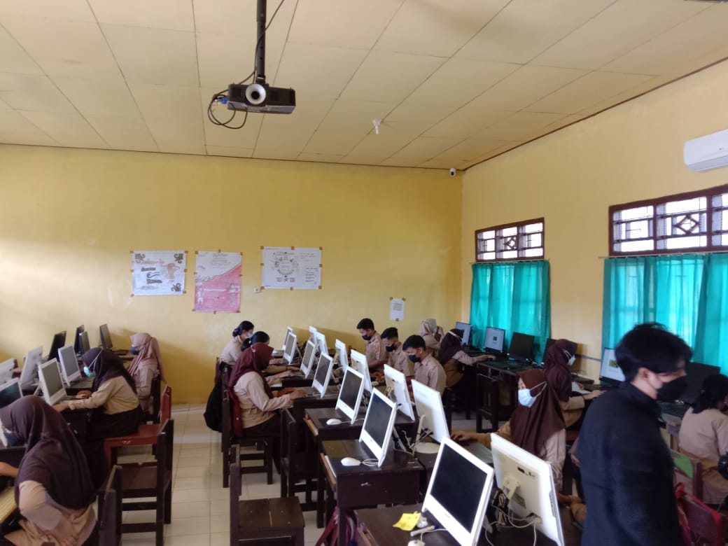 KEGIATAN ANBK HARI KEDUA DI SMAN 1 ARUT UTARA