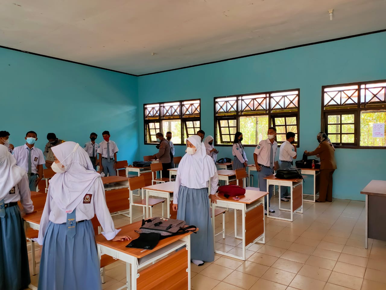 PELAKSANAA RAZIA OLEH KORAMIL DAN POLSEK ARUT UTARA