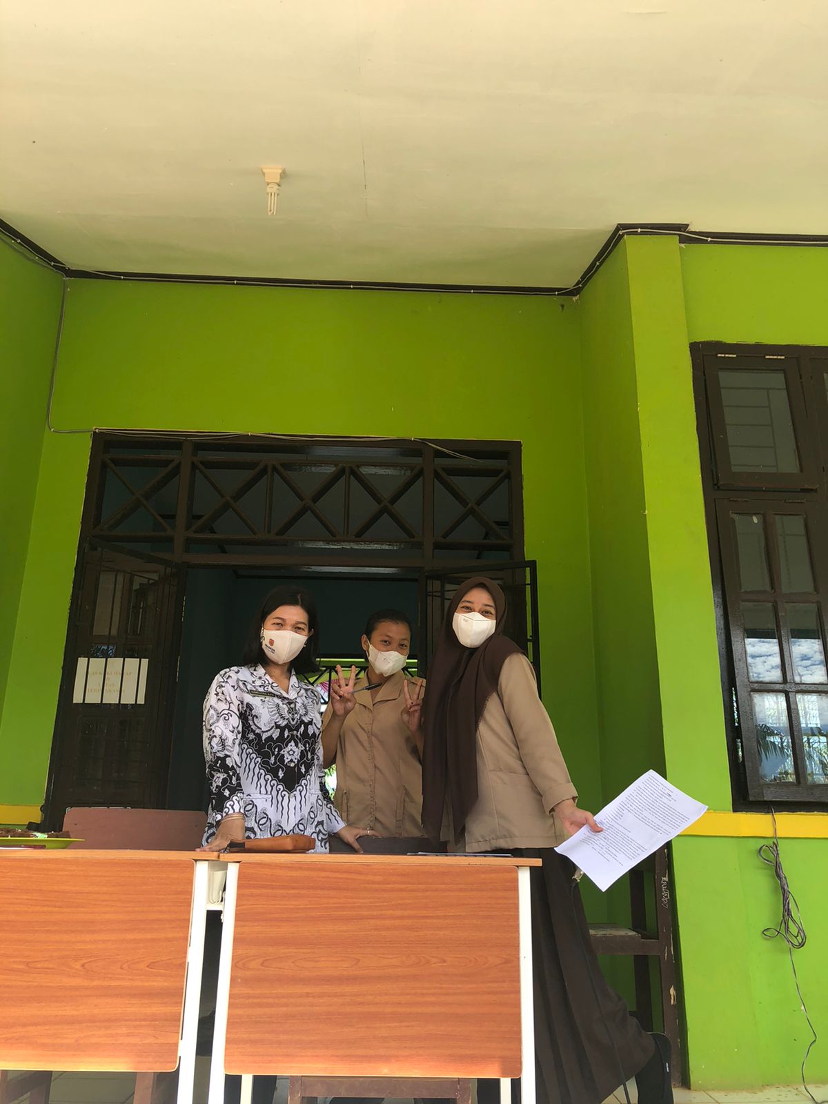 KEGIATAN LOMBA MEMPERINGATI HUT PGRI KE 76