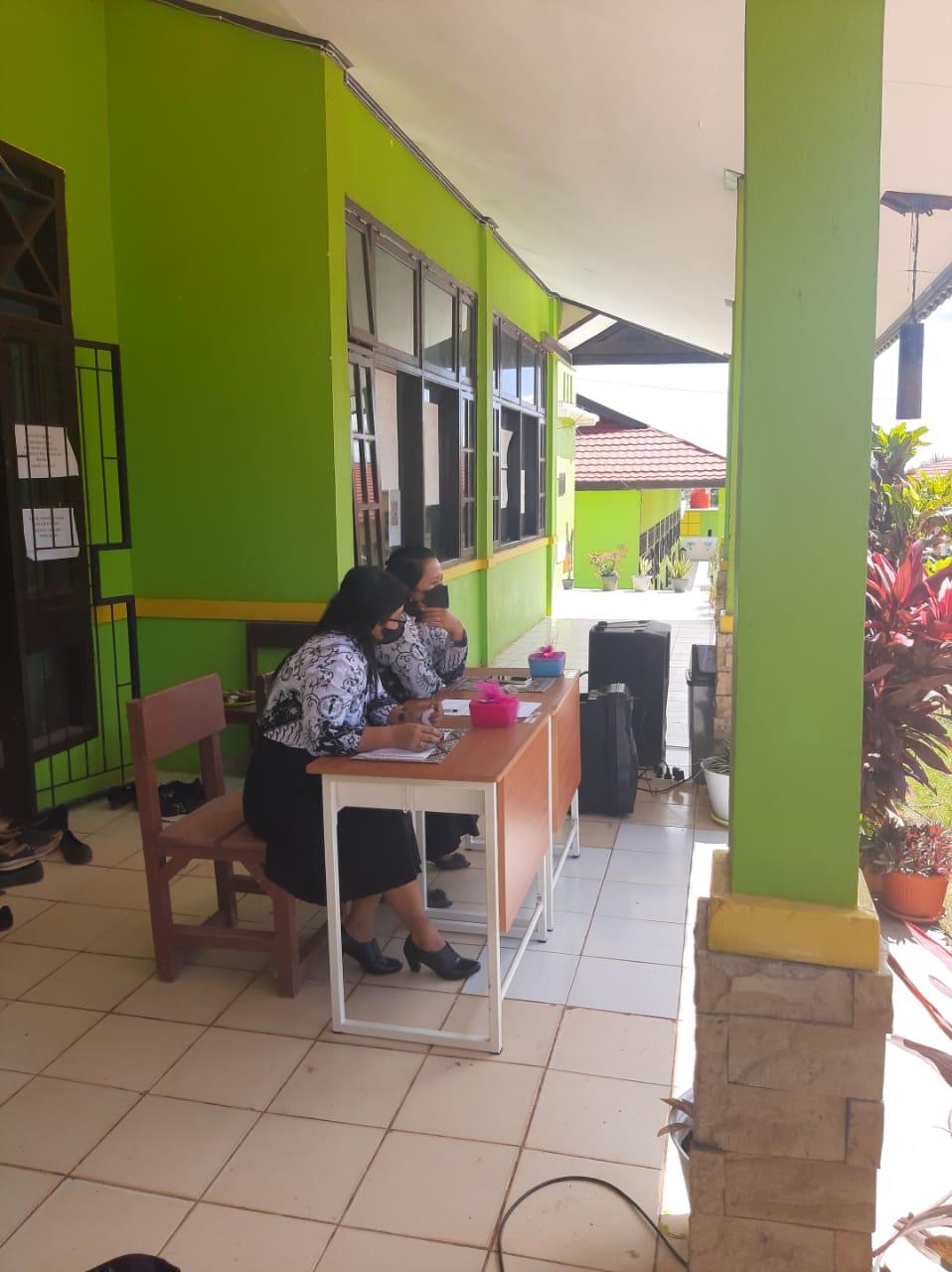 KEGIATAN LOMBA MEMPERINGATI HUT PGRI KE 76