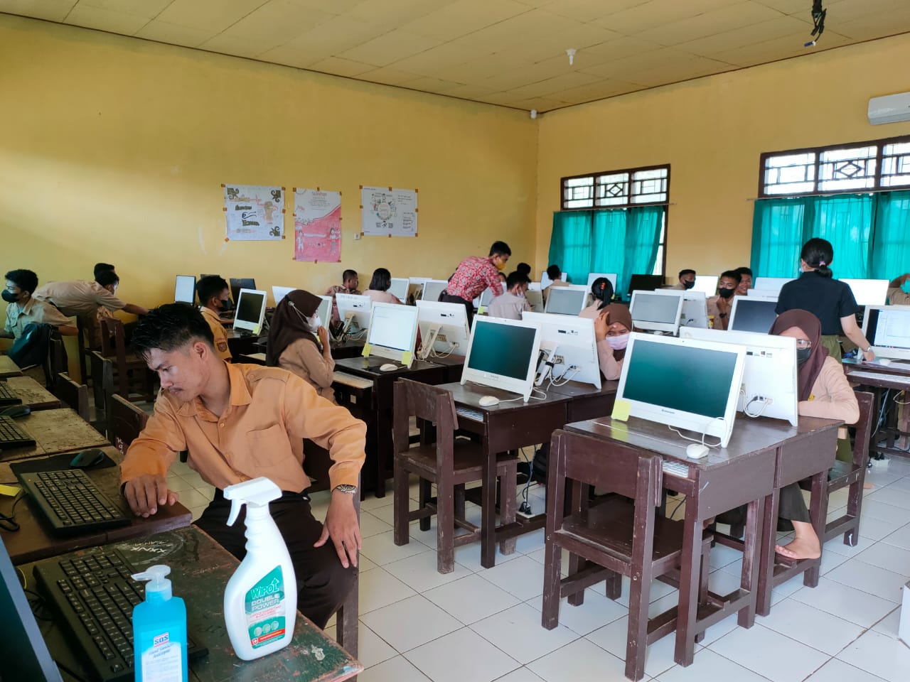 PERTEMUAN KURSUS PROGRAM KOMPUTER KELAS XII