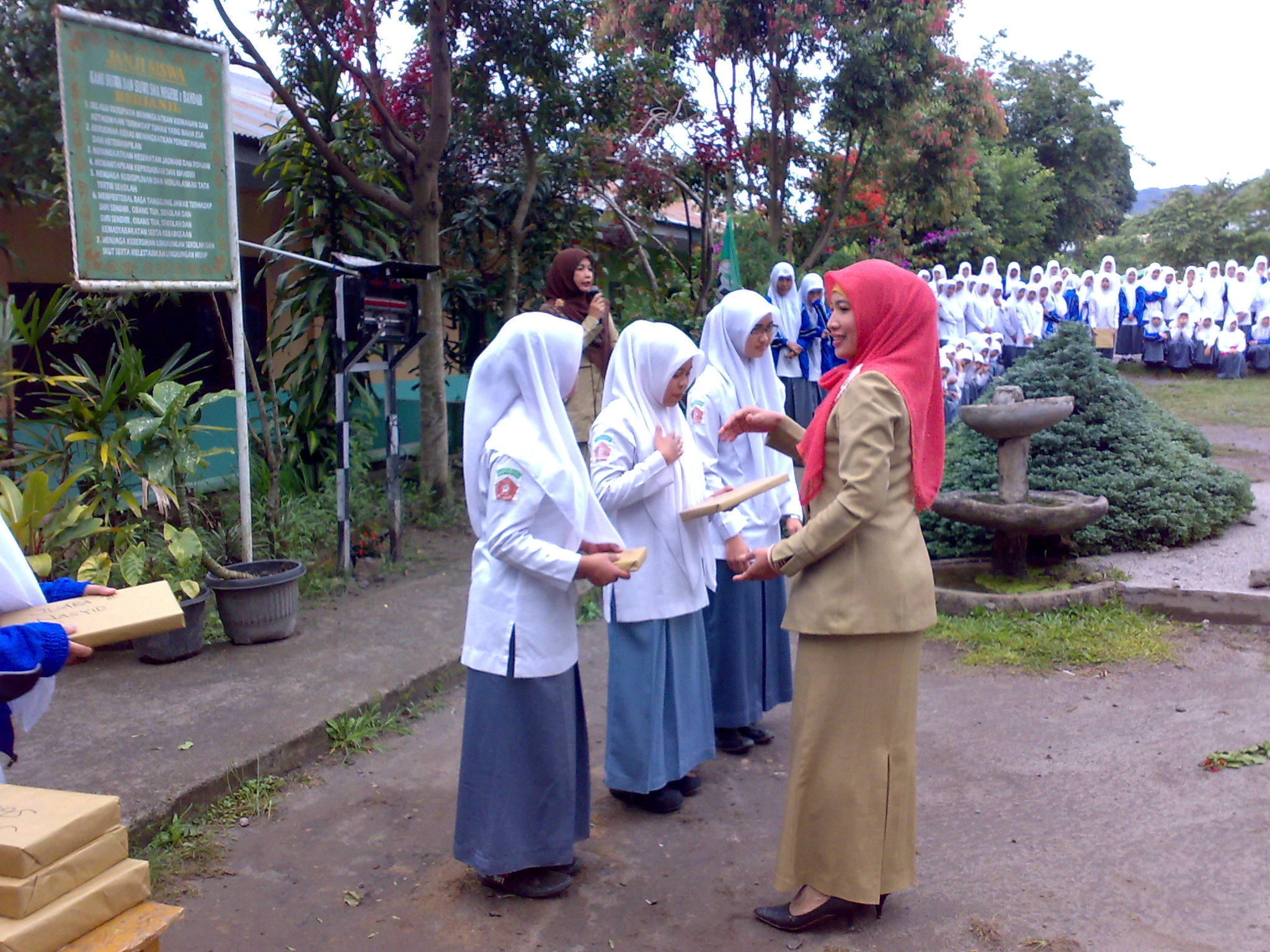 Guru dan Tenaga Pendidikan