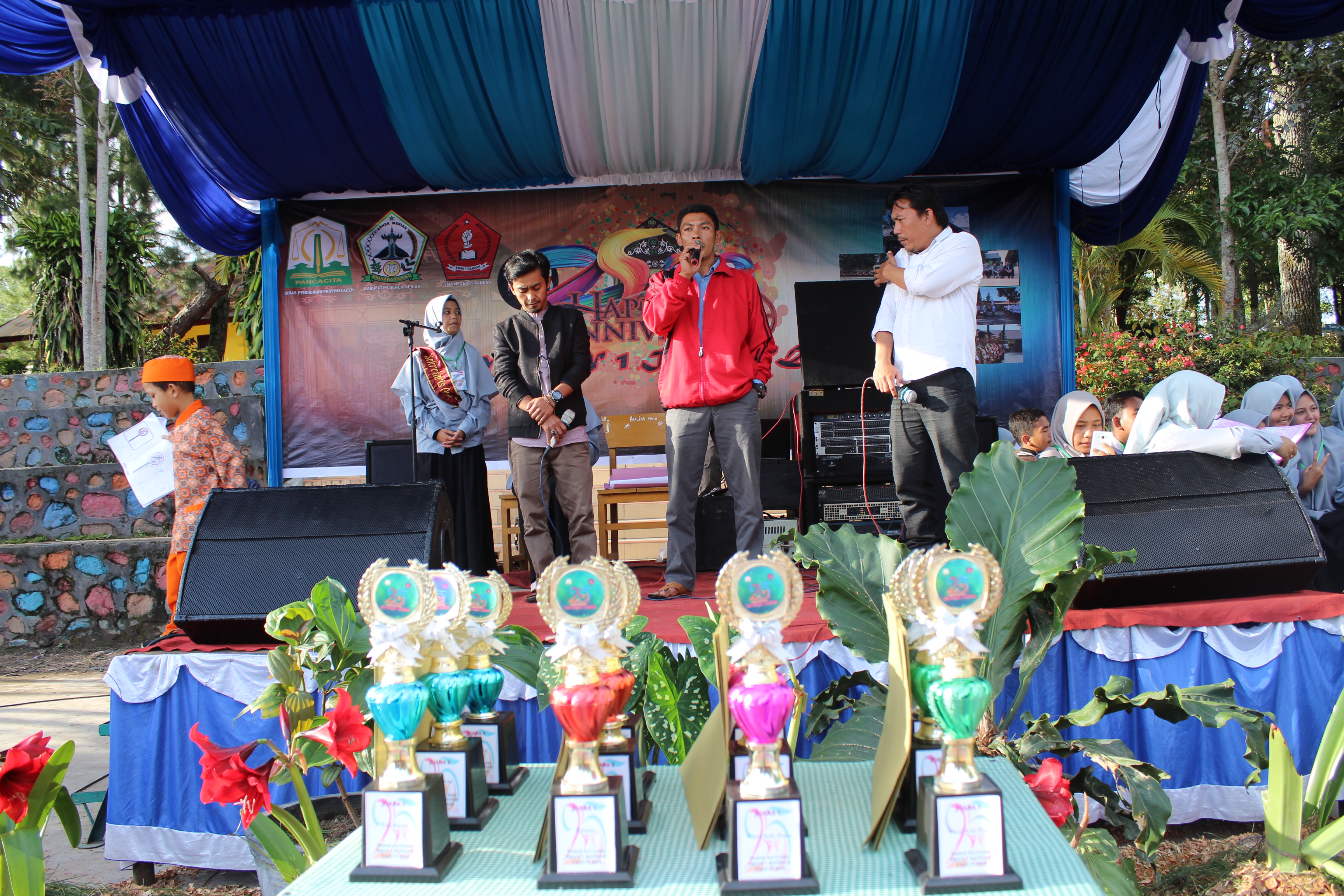 Guru dan Tenaga Pendidikan