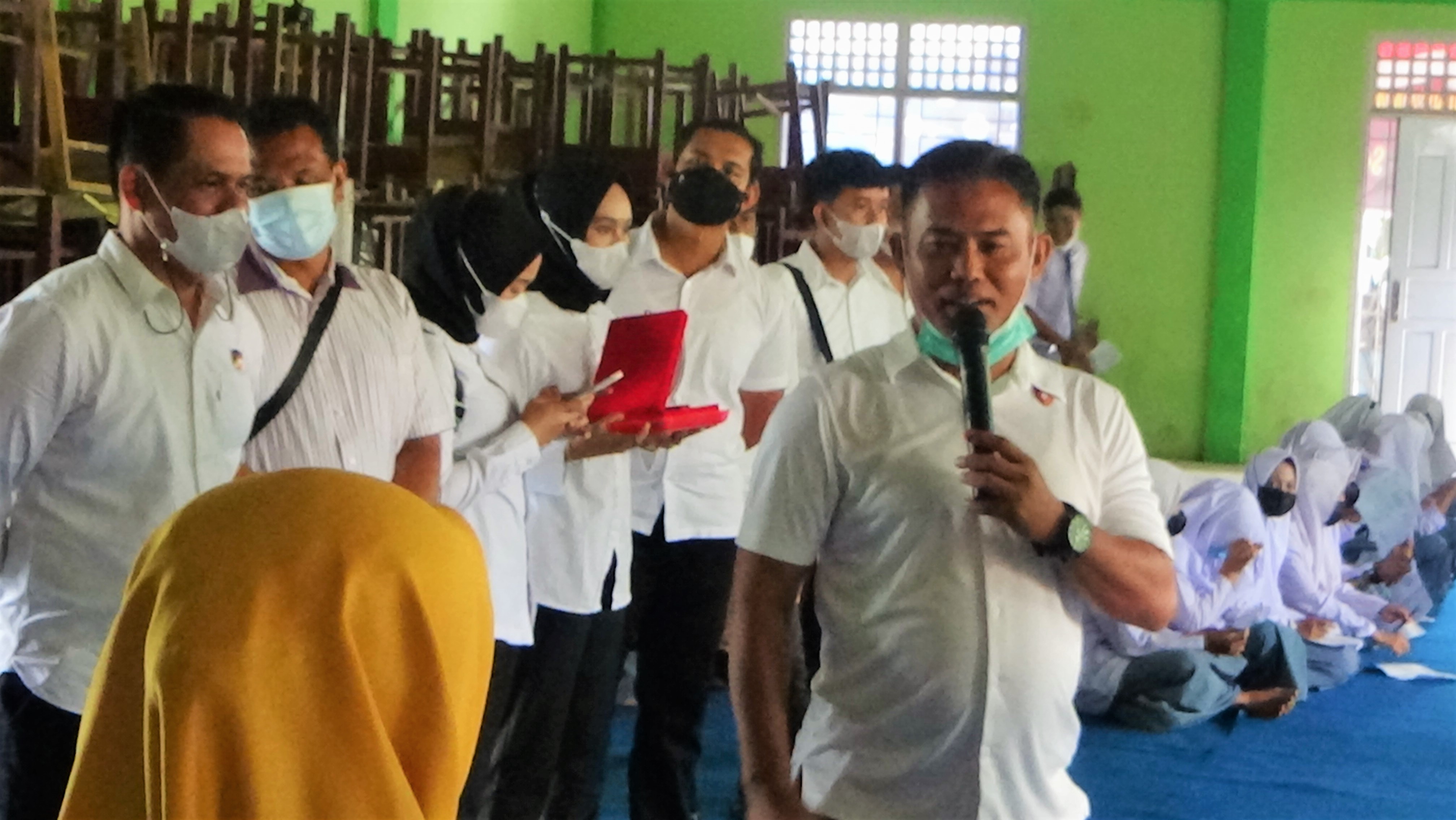 Jemput Bola, Dit Intelkam Polda Sumbar gelar Vaksinasi di SMA Negeri 1 Batang Kapas