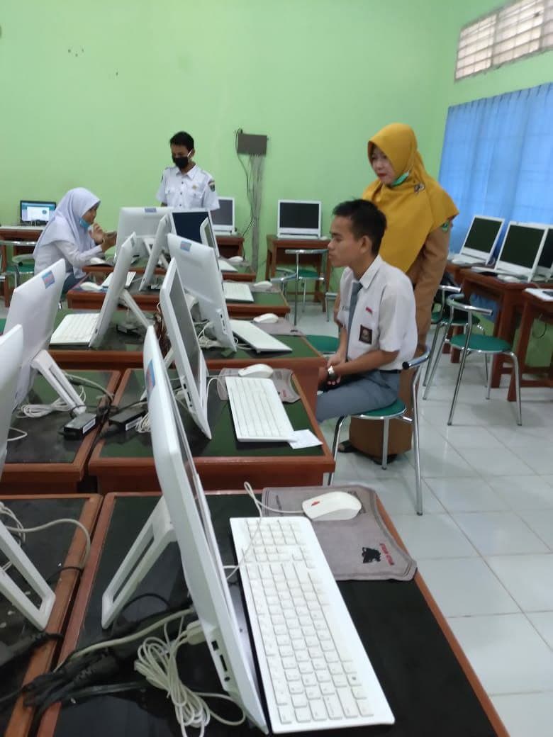 Dua peserta didik SMAN 1 Batang Kapas atas nama Nurhawa Nabila dan Zaid Alfansa ikuti KSN-P