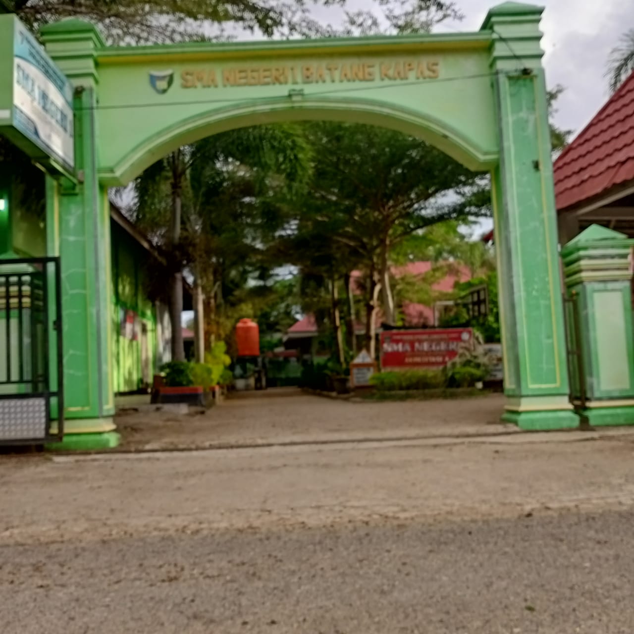 Lingkungan SMAN 1 Batang Kapas