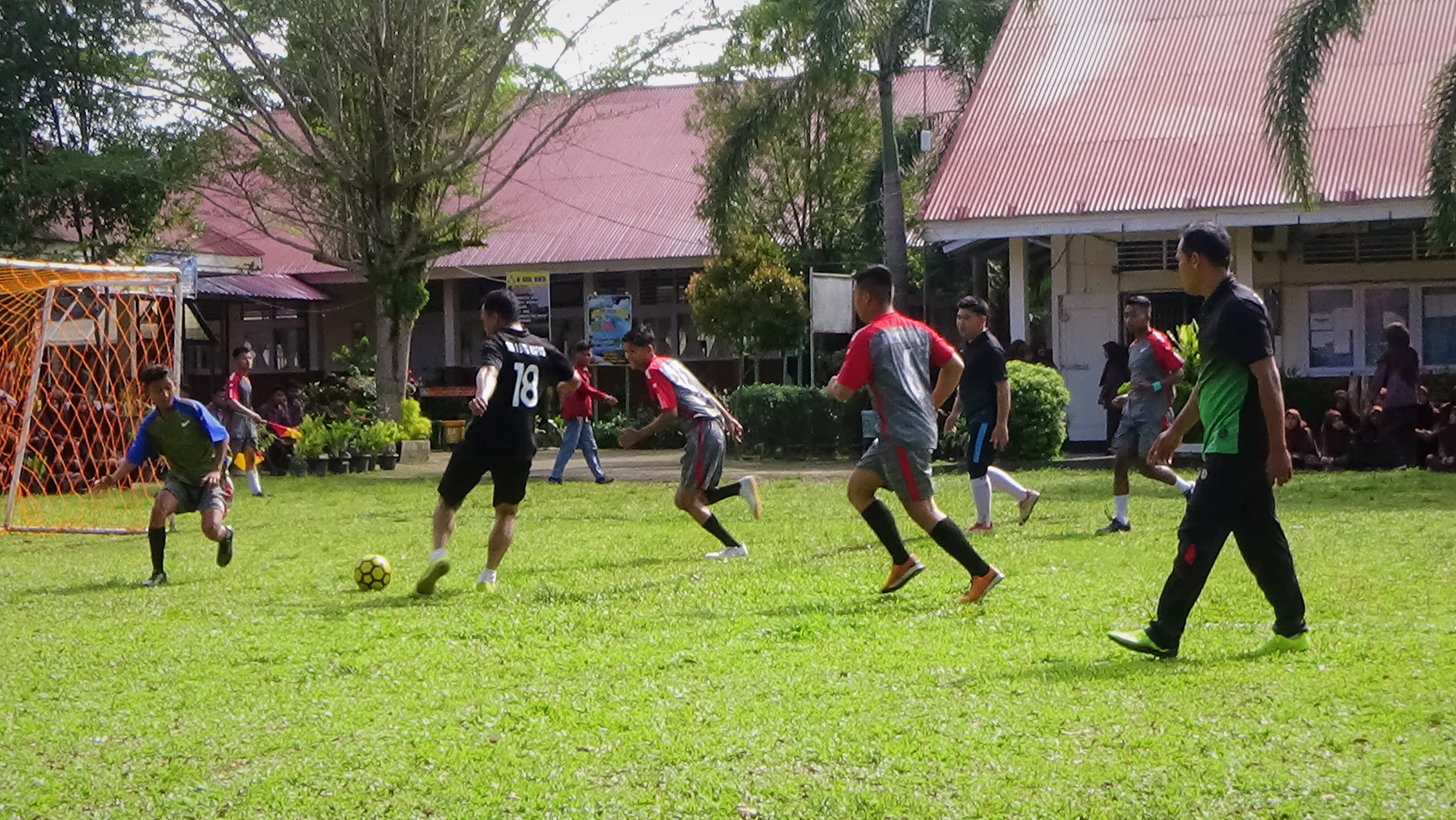 OSIS Cup Tournament futsal SMA Negeri 1 Batang Kapas Antar Kelas