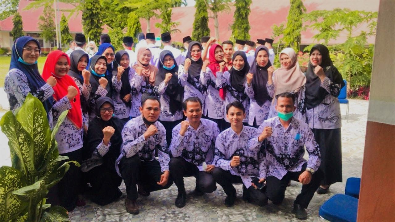 Upacara Bendera Memperingati Sumpah Pemuda