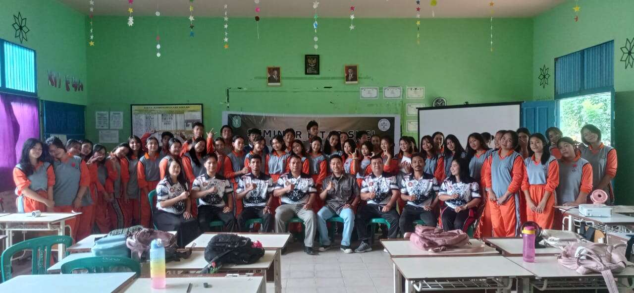 Seminar Kitab Suci SMA Negeri 1 Belitang Hilir untuk Peserta Didik Kelas X (31 Oktober 2025)