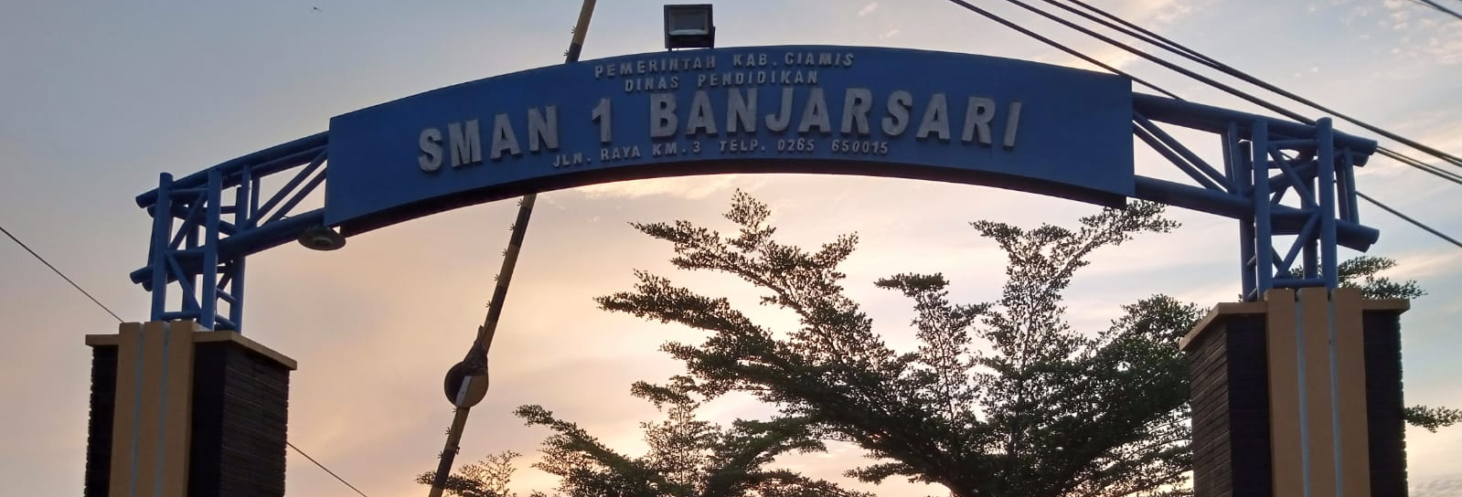 Gapura Depan