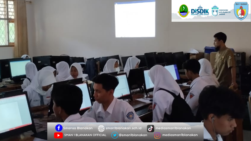 Praktikum TIK di LAB